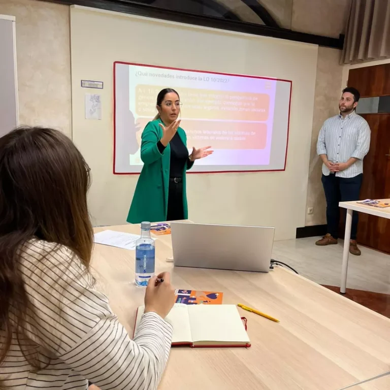 presentación Más que empresas proyecto Lorca igualdad acoso sexual Lorca