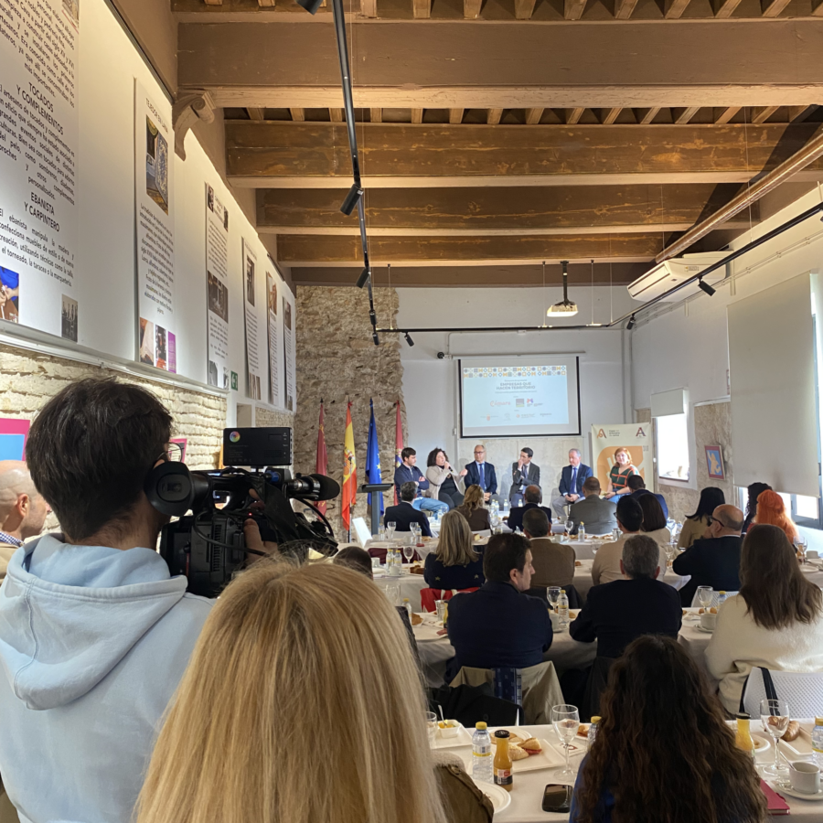 Mesa de experiencias y buenas prácticas de empresas | Cachito Coffee Roasters, FUTURO imperfecto, NOKSEL, Fundación Poncemar, Alimer y Egaleco