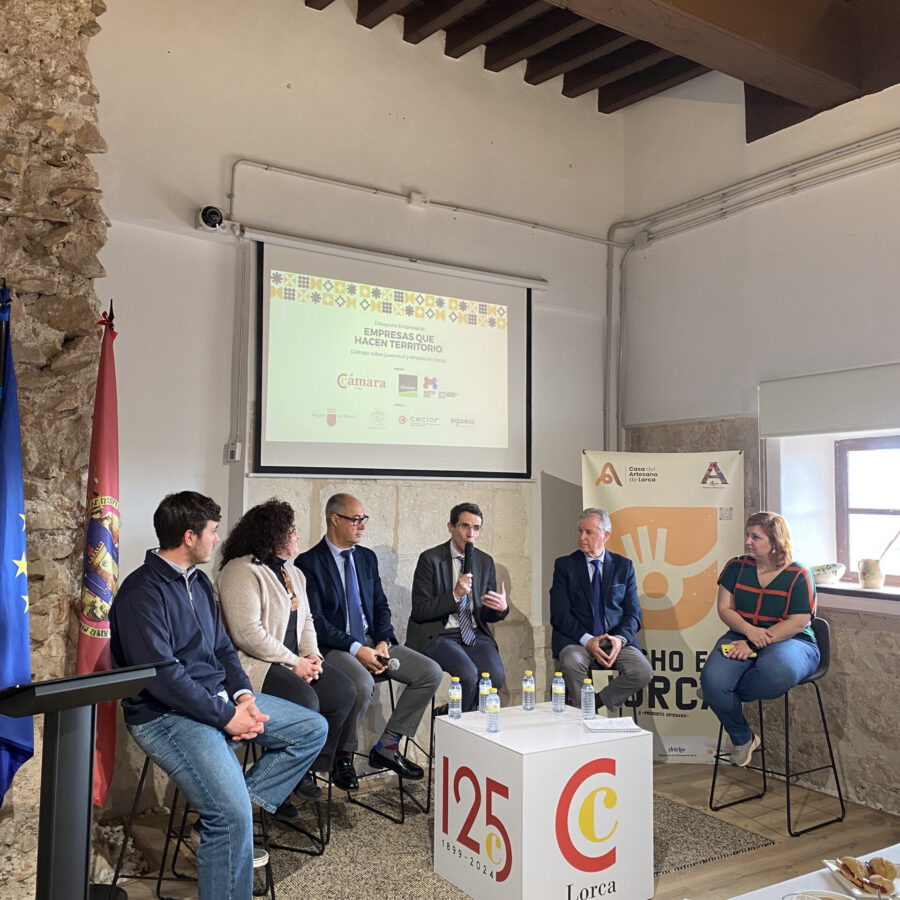 Mesa de experiencias y buenas prácticas de empresas | Cachito Coffee Roasters, FUTURO imperfecto, NOKSEL, Fundación Poncemar, Alimer y Egaleco